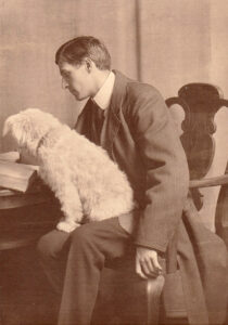 17 WW mit Hund Lyssie o.D. etwa 1920